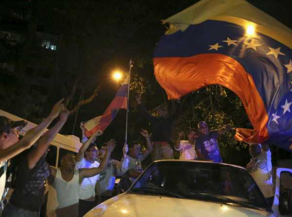 ¡Aplastante triunfo opositor en Venezuela!