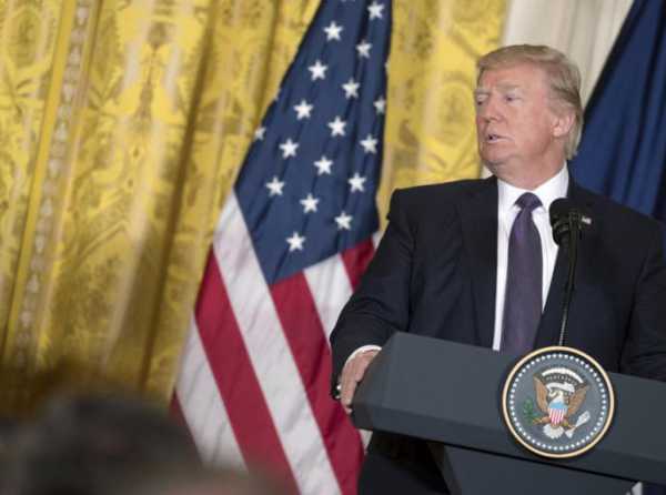 La iron&iacute;a de la paz