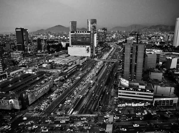 El Per&uacute; no puede seguir paralizado