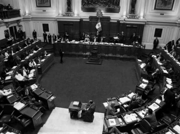 ¿Usted aceptaría que sus impuestos financien a los partidos políticos?