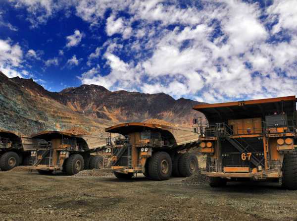 ¿Depender exclusivamente de la minería?