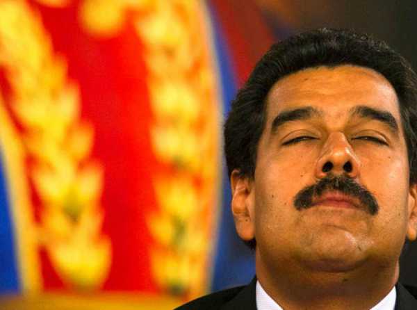Golpe a Maduro