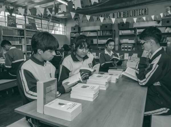 M&aacute;s de 140,000 libros se distribuir&aacute;n a los estudiantes peruanos