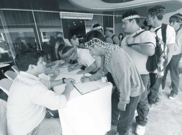 Los excesos de la consulta previa y la estrategia anticapitalista