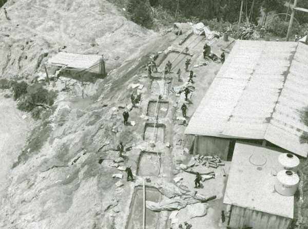 La miner&iacute;a ilegal echa mano del populismo minero