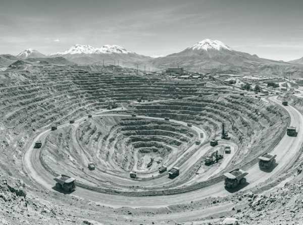 &iexcl;El cobre es una columna del futuro nacional!