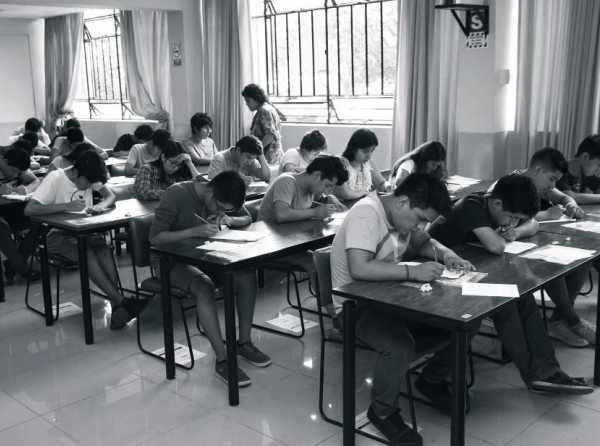 El igualitarismo siempre lo destruye todo. ¡La educación también!           