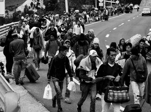 Nueva política migratoria frente a la crisis del eje bolivariano