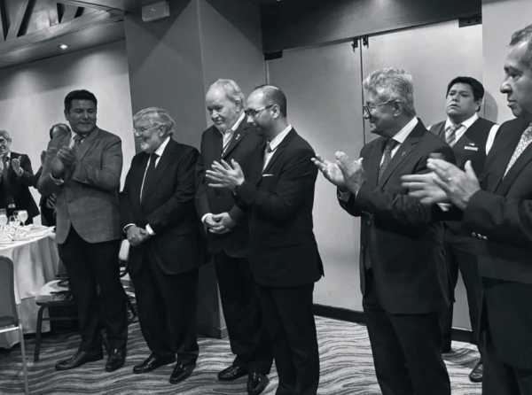 Un homenaje a los constitucionalistas Domingo Garc&iacute;a Belaunde y Ernesto Blume