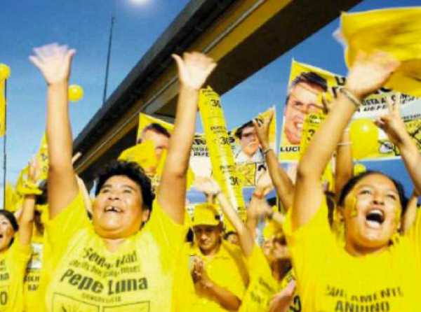 Izquierda y Derecha unidas jamás serán vencidas