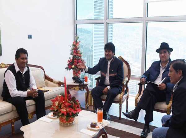 Entre Las Bambas, Aduviri y Evo Morales
