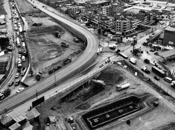 Un año para concluir una pista