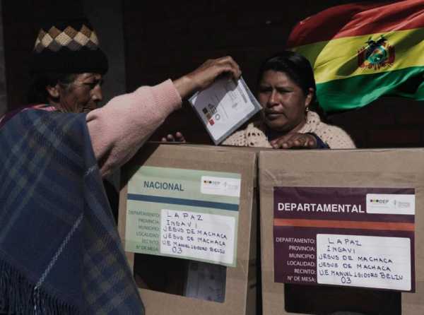 Bolivia en sus horas decisivas