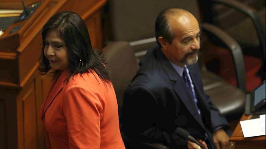 Felicitaciones a la oposición y a Ana Jara