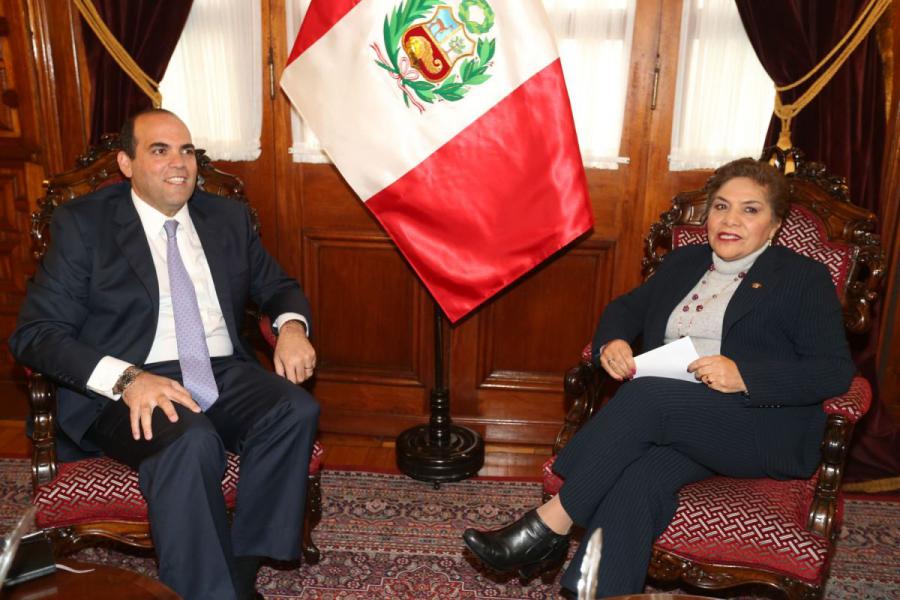 &iquest;Se pierde el momento de las reformas?