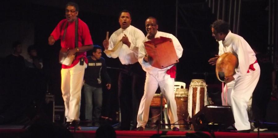 El cajón peruano de duelo
