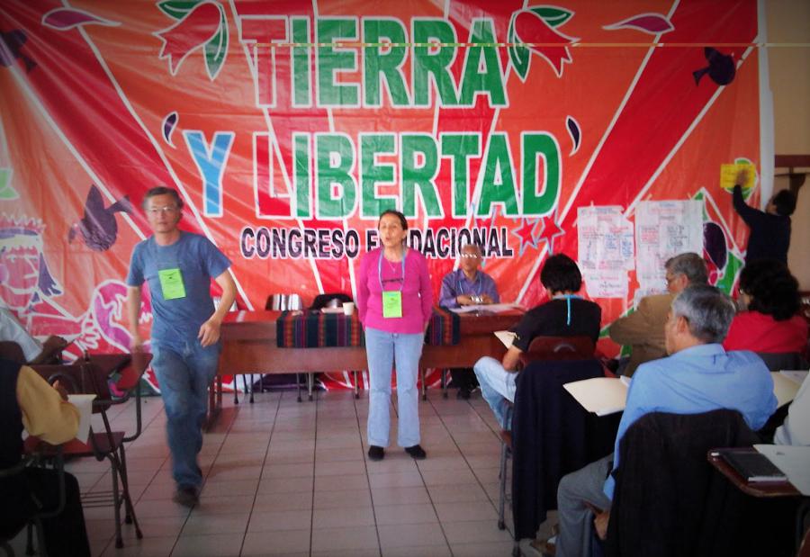 El pueblo contra Tierra y Libertad