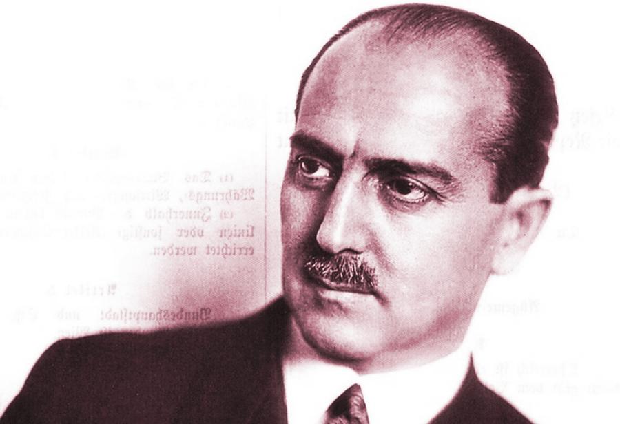 Kelsen y el tr&aacute;nsito del Estado legal al constitucional