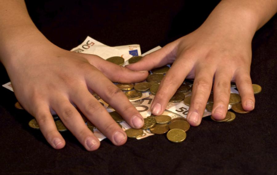 Servidumbre política financiada con gasto público