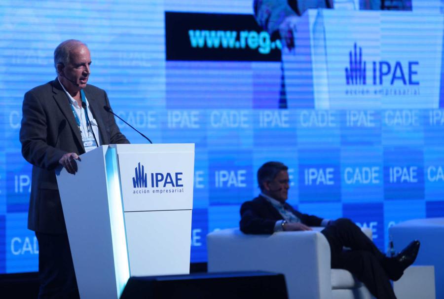 La CADE y el ministro