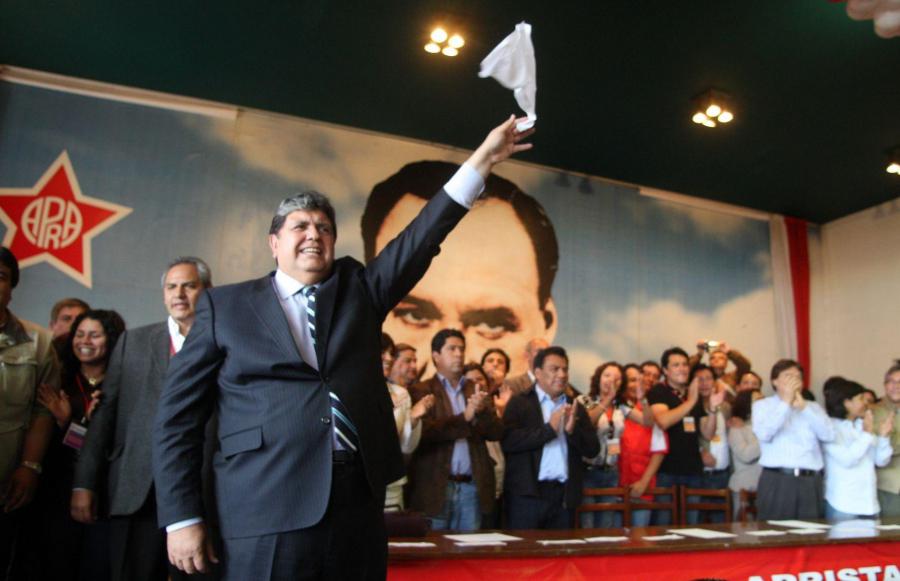 García, oficialmente candidato