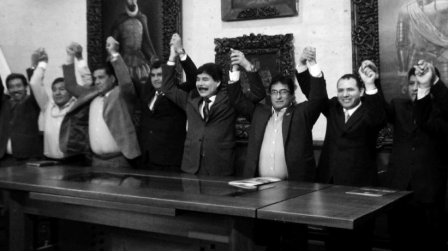 Alcaldes ineficientes exigen canon minero