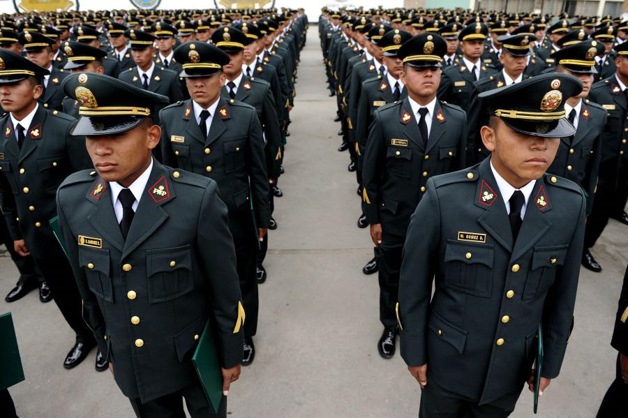 Más policías a las calles