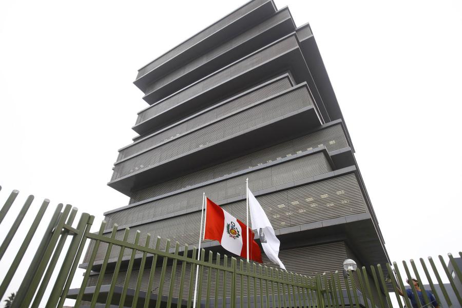 ¡Intentan liquidar acreditación universitaria!