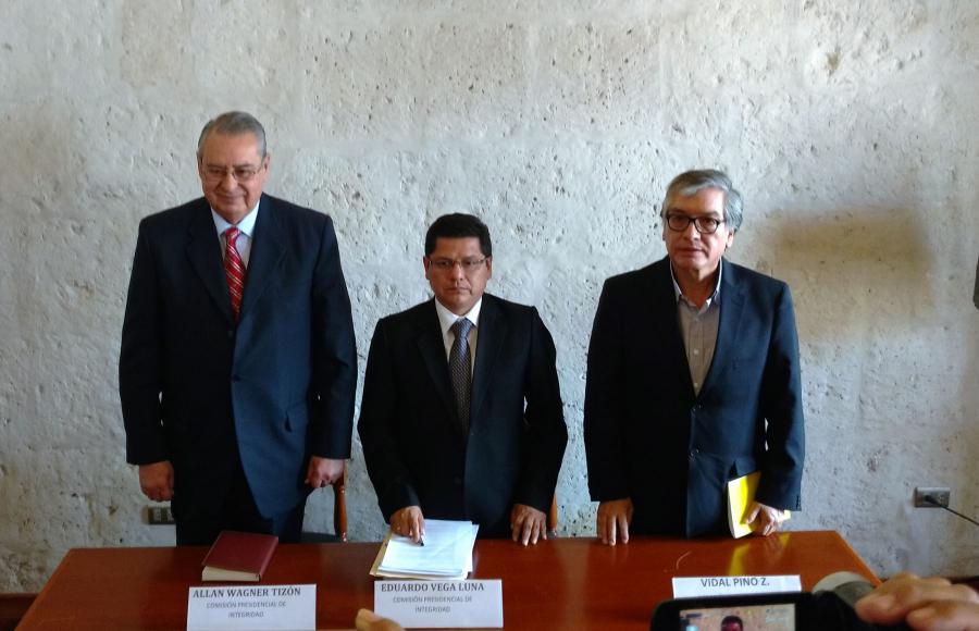 CONVIENE UN “ZAR” ANTICORRUPCIÓN