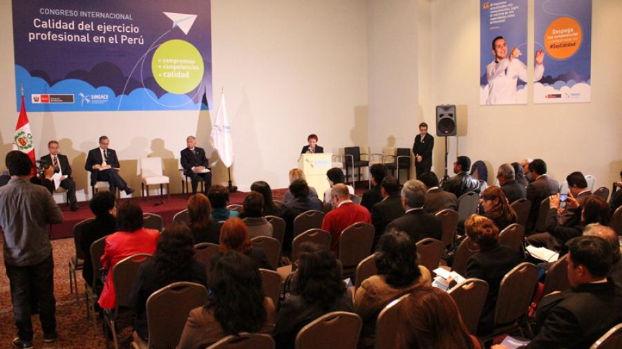 ¡Censura a Congreso de Calidad Educativa!