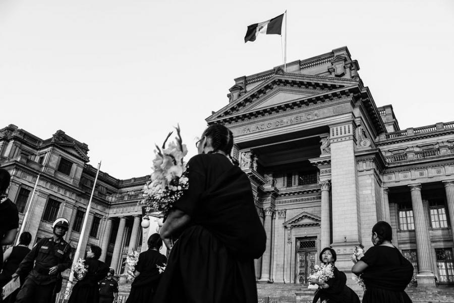 La agenda pol&iacute;tica y los derechos humanos