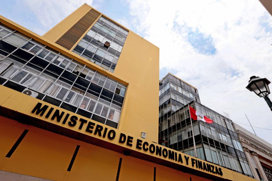 Las cinco reformas del MEF y la salud