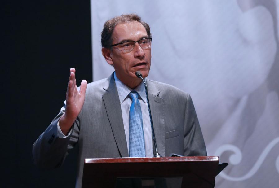Vizcarra contraataca