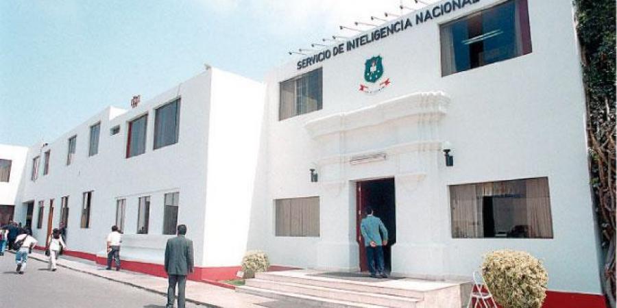 Más allá de la DINI