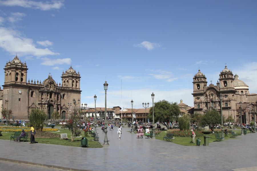 El gobernador cusqueño propone revolución regional