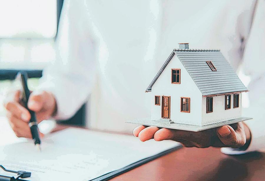 Conflicto entre derecho real y derecho personal