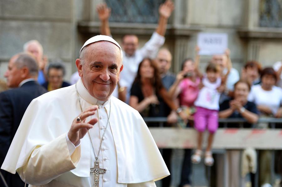 &iquest;Que se trae el papa?