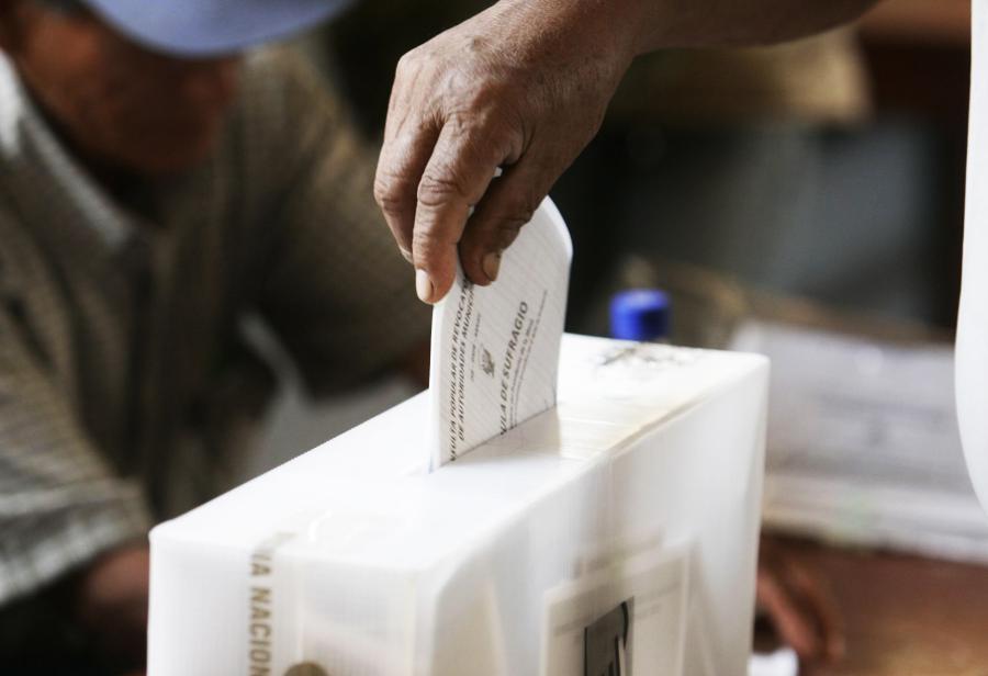 Democracia: consenso y evolución