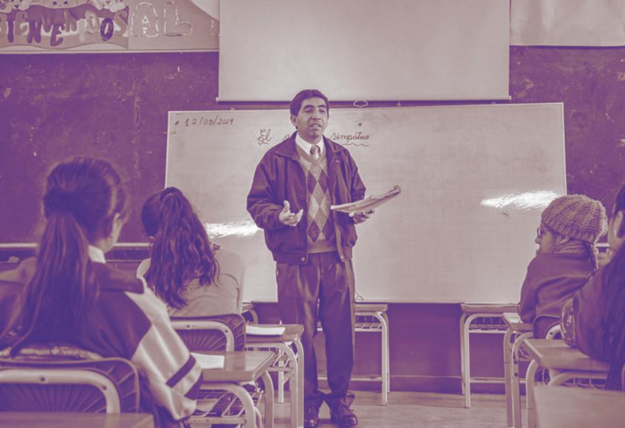 El maestro en el centro del D&iacute;a Internacional de la Educaci&oacute;n