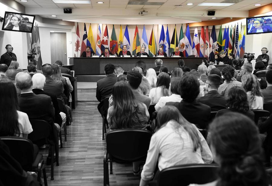 Frente al Sistema Interamericano de Derechos Humanos