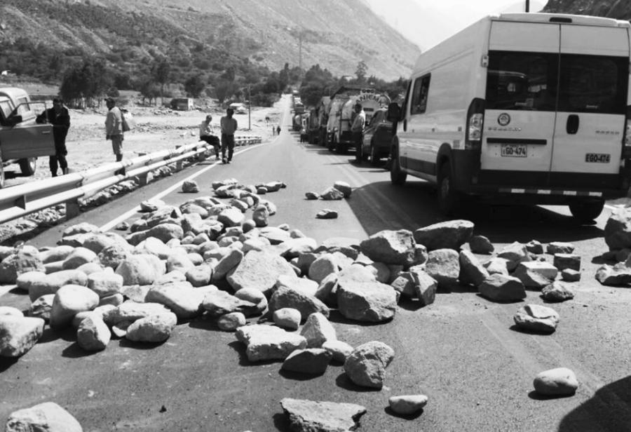 El radicalismo incendia la primavera caviar