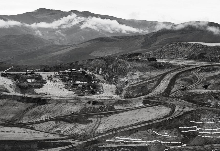 ¿Postergar la minería?