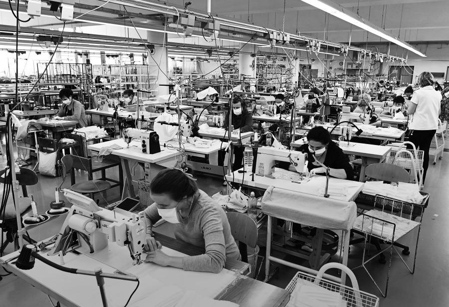 Es hora de echar a la caviarada del gabinete