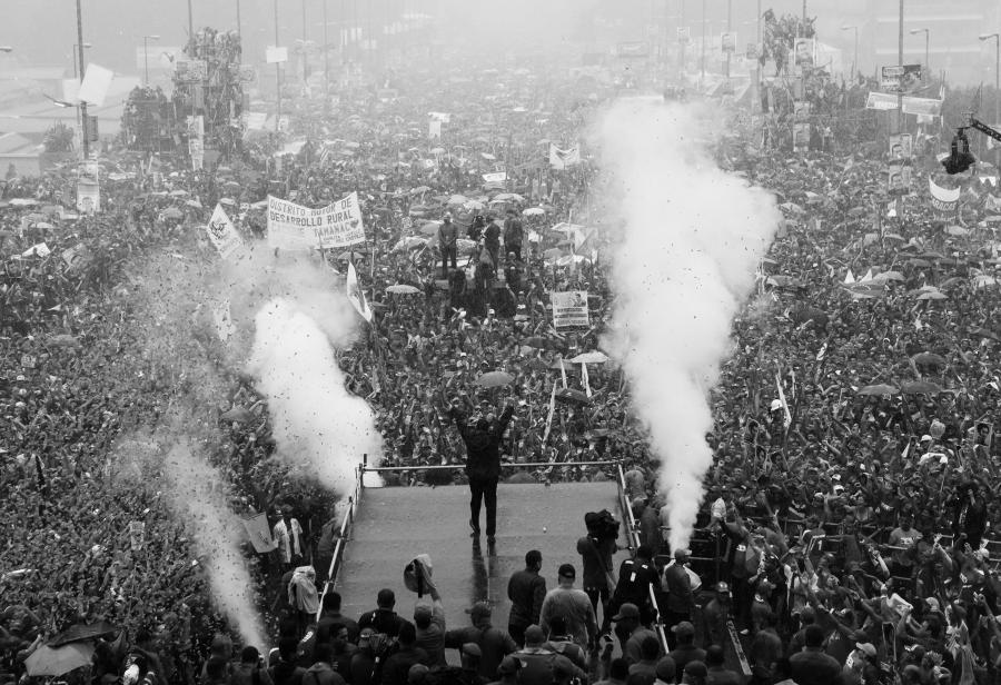 Institucionalidad, no populismo