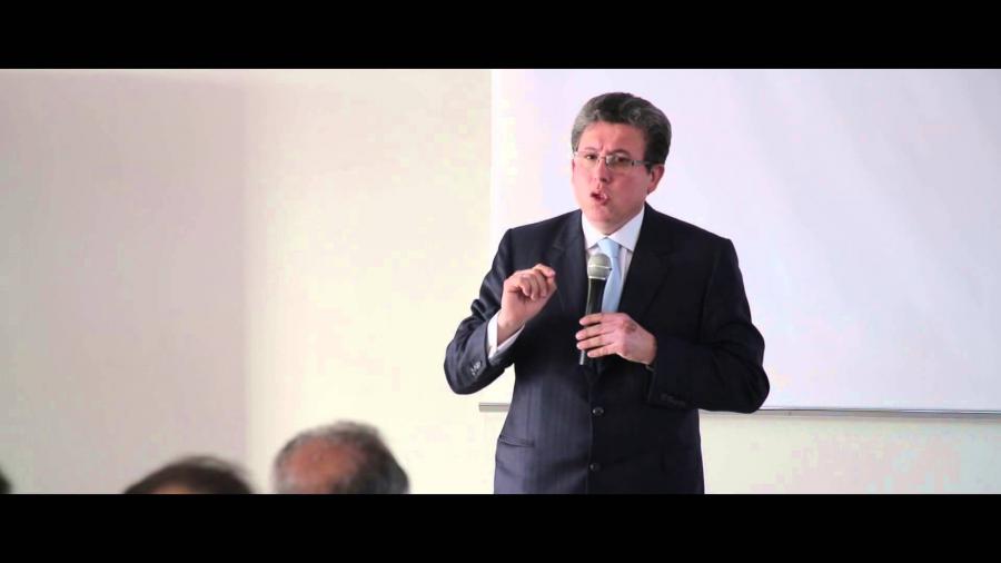 Libros, lámparas y mucho cuáquer