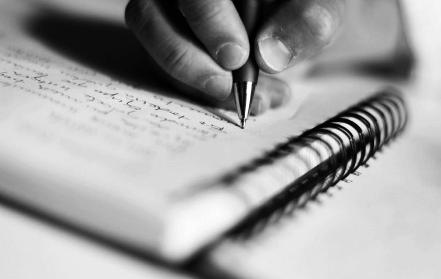 Siéntate a escribir
