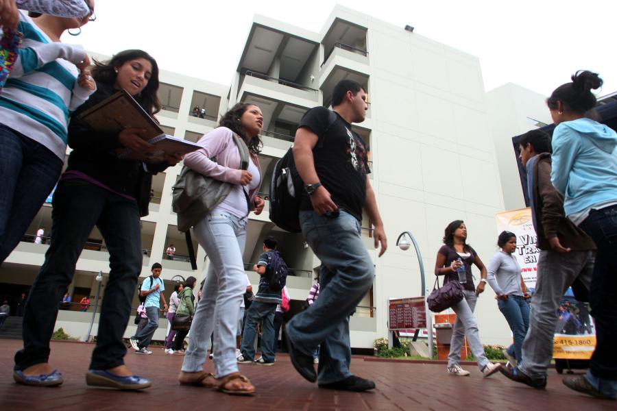 Empoderando a estudiantes y padres de familia