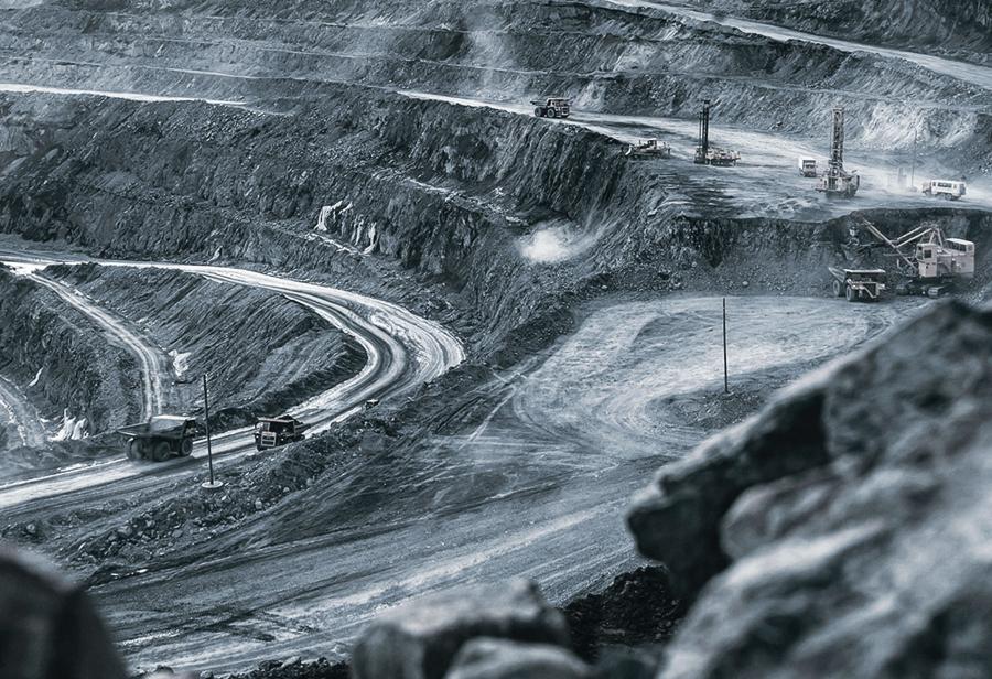 Perú pierde posición mundial en cobre mientras avanza la minería ilegal
