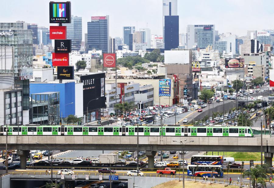 Entrampados en el ingreso medio