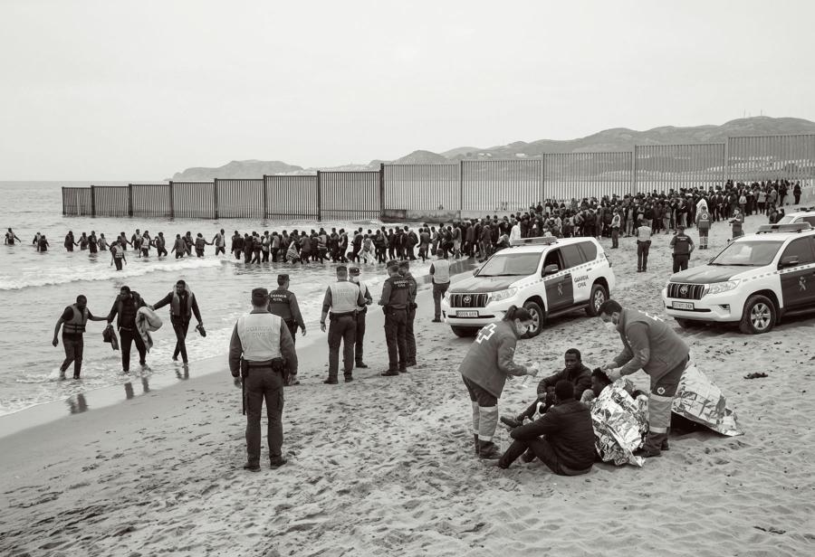 Ceuta: el d&iacute;a en que el socialista S&aacute;nchez abandon&oacute; la soberan&iacute;a de Espa&ntilde;a